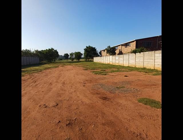 815M² VACANT LAND FOR SALE IN HENLEY ON KLIP